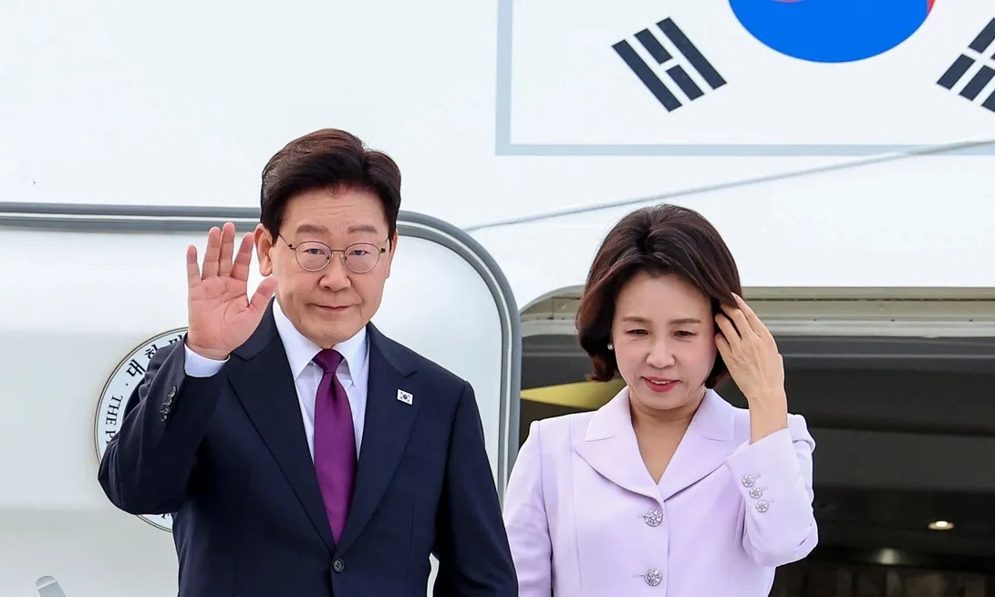 이 대통령 “대북 제재-북한 핵 개발 중단, 맞바꾸는 것 가치 있어”