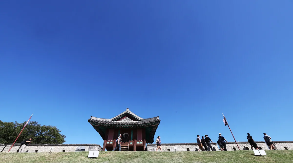내일 날씨 전국 맑음…10~15도 큰 일교차 주의