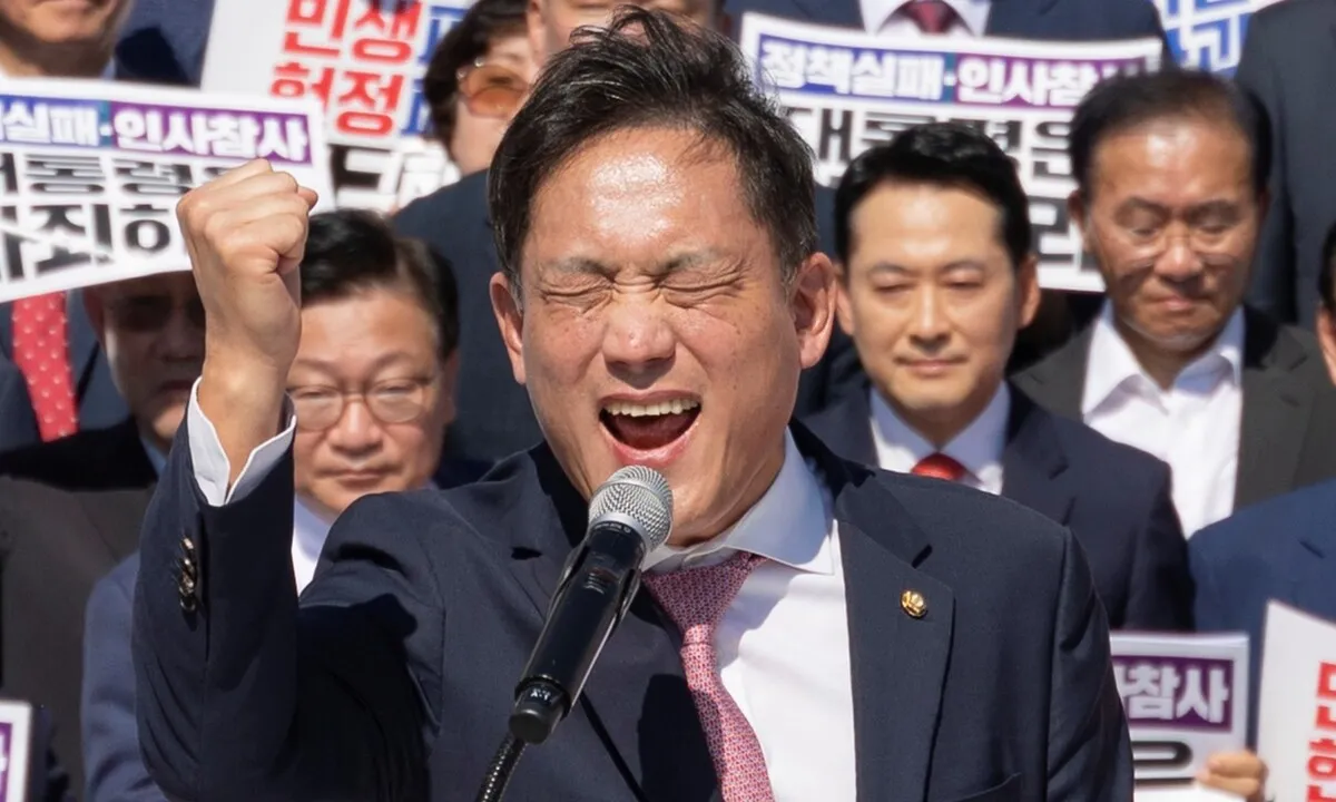 “전두환 내란 아냐” 김태규에 “판사 출신 믿기지 않는 망언”