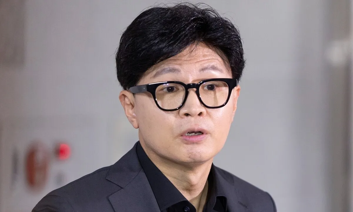 한동훈의 ‘딸 전자책, 저작권자가 승낙’ 해명서 빠진 6개월의 흔적