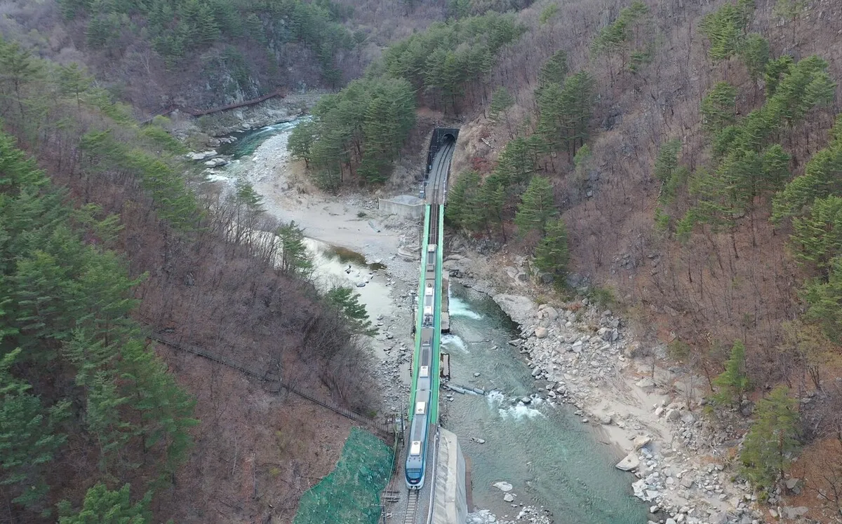 폭우로 끊긴 철길… 기후위기 시대, 철도는 안전한가