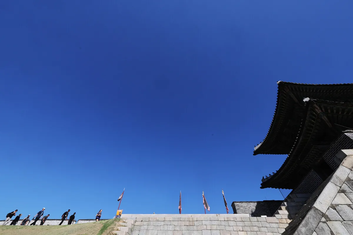 일교차 최대 15도 ‘감기 조심’…전국 구름 많다가 차차 맑아져