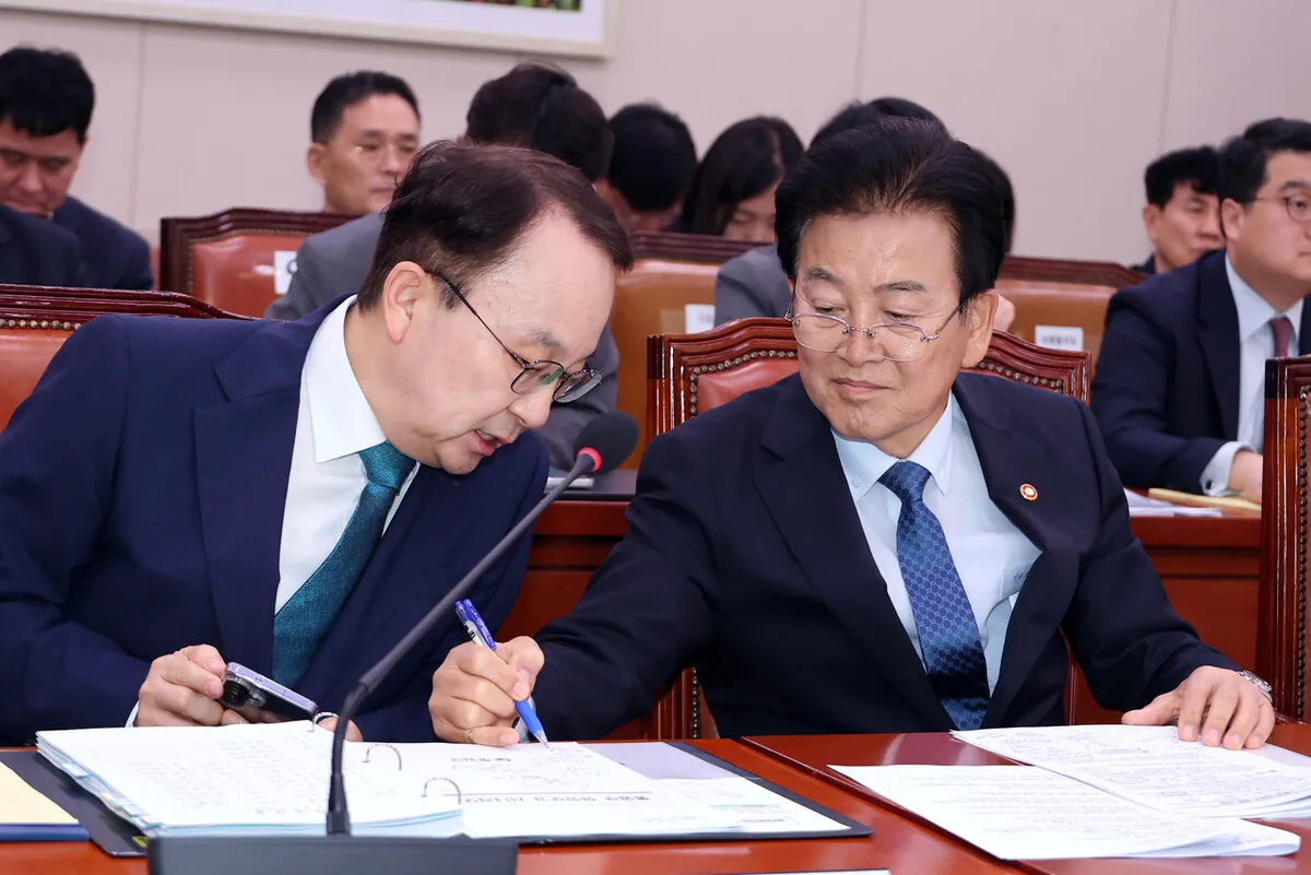 남북 민간접촉 ‘허가’ 없이 가능해지나…통일부 ‘신고 거부 삭제’ 법 개정 찬성