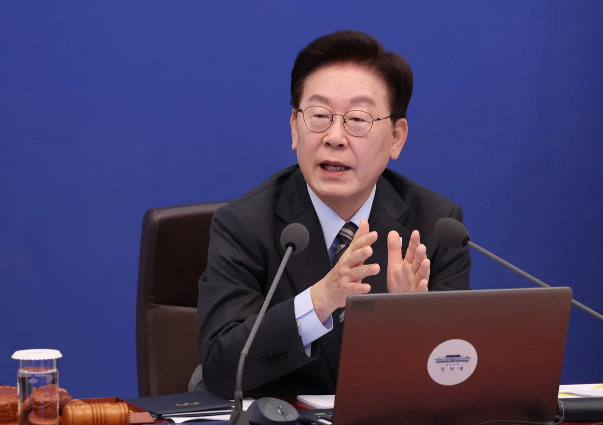 이 대통령, 중수청장 국무회의 참석 비판에 “비정상의 정상화…한달에 한번쯤은 오시라”