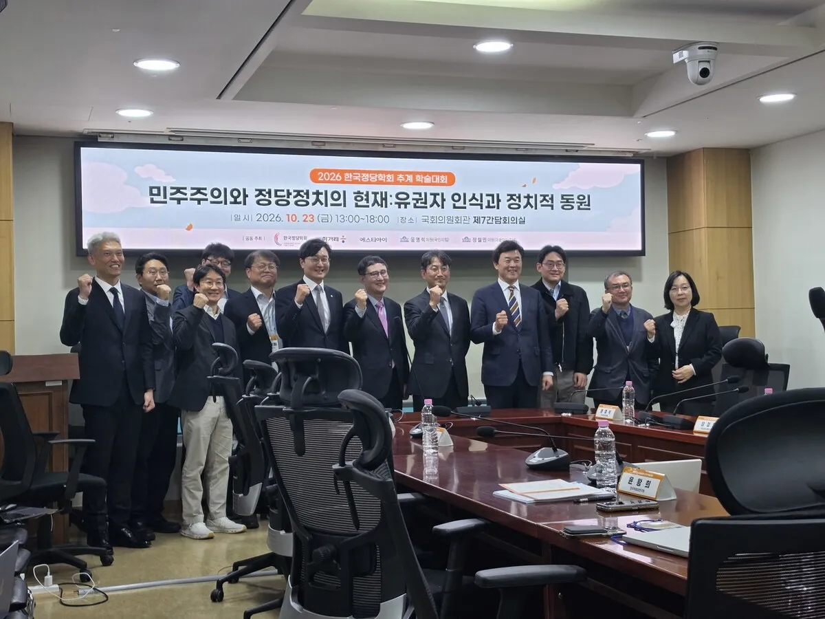 넉달 사이 ‘뉴 이재명’ 55%·‘올드 이재명’ 20% 이탈했다