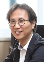Yoon Hong-sik