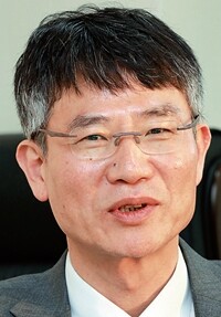 구갑우 북한대학원대학교 교수