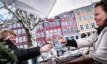 덴마크·핀란드도 잇따라 코로나19 규제 완화…독일·스웨덴과 ‘대조’