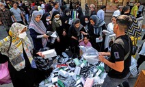 구시대적 히잡법으로 모욕적 단속…이란 여성들 “종교경찰 폐지”