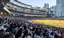 프로야구 흥행 고공비행…하루 9경기 열리자 12만8598명 몰렸다