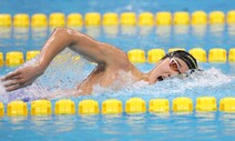 김우민, 남자 자유형 800m 금메달…출발부터 압도적 질주