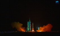 중국 우주정거장 ‘톈궁’ 완성…첫 원정대 3명 도착