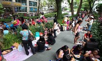 “남자친구는 안 돼요”…싱가포르, 외국인 가사노동자 임신 금지 논란