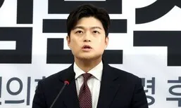 [속보] 김용태 “윤석열 탈당 권고…대선 승리 위해 결단해 달라”