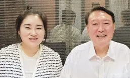 ‘계몽’ 김계리, 국힘 입당…“김문수 턱걸이 능력까지 알리겠다”