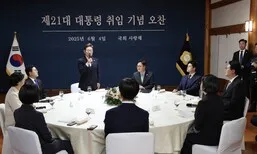이 대통령 “천하람·김용태 대표 잘 모실 것”…여야 대표 비빔밥 오찬