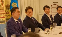 이 대통령, 여당 원내지도부와 첫 만찬…“입법부-행정부 협업·교감 절실”