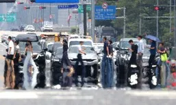 숨 막히는 ‘40도 폭염’ 노동자들 쓰러뜨렸다…2018년보다 뜨거울 수도