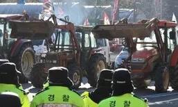 “미국 밥쌀 의무수입 확대하면 농촌 붕괴…‘남태령 정신’ 농민 지켜야”