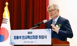 최동석, ‘친명’에도 막말…“우상호 당 말아먹어” “강훈식 얼씬 못하게”