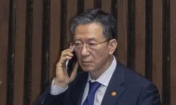 정성호, ‘당정 검찰개혁 엇박’ 진화 나섰지만…검찰 보완수사권 등 불씨