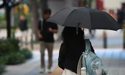 8월 마지막 날, 전국 비 와도 ‘체감 33도’…가뭄 강원 동해안엔 5㎜
