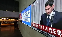 ‘스벅 사태’ 밑바닥엔 ‘정용진 리스크’…“과거 발언 먼저 사과했어야”