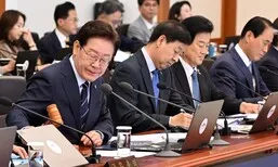 이 대통령 “공정성 결여 방송 제재”…전문가들 “법 취지 거스른 부적절 발언”