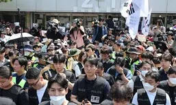 ‘개표소 봉쇄 시위’ 경기장 직원 1명, 보름째 고립…“매점 식료품으로 버텨”