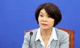 황희 ‘청년 버스하우스’ 논란…민주 “실현 불가능 제안, 진심으로 송구”