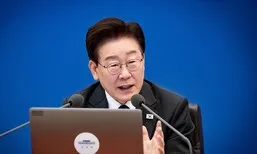 “품격없다, 권위없다 해도 계속”…이 대통령, ‘SNS 정치’ 정면 돌파