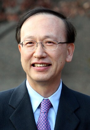  President Lee’s pick for minister of unification