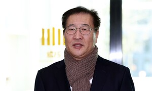 법무장관 후보, 고검장 퇴임 뒤 2년 수입 30억 ‘전관예우’ 논란