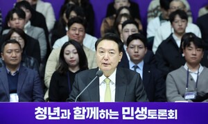 윤 대통령 “국가장학금 150만명”…총선 청년 표심 공략