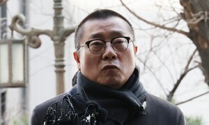 ‘면허정지’ 포문 연 정부…의협 비대위원장 등 2명 3개월