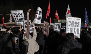 비상계엄 이후 긴박했던 3시간, 계엄군 온몸으로 막은 시민들 [영상]