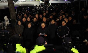 입법·사법부 테러 옹호하는 ‘뱃지’들