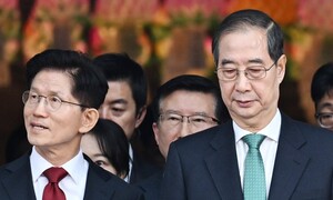 김문수 쪽 “한덕수, 당비 1천원도 안 내…본선 투표서 그 이름 없을 것”
