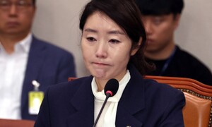 “가져가 버리라” 강선우 메시지 공개… 갑질의혹 해소 못하고 거짓말 논란까지