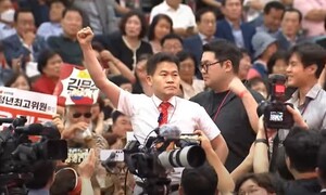 돈 되니까 ‘윤 어게인’? 결의에 찬 극우 비즈니스