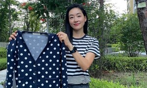 배우 박진희씨 가디건도 결국 인도로 “쓰레기 수출에 마음이 무겁다”