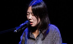 황정은 “연루감으로부터 안전한 곳이 없다”