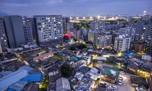 김포공항 품은 두 개의 시장, 두 갈래 풍경