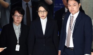 아크로비스타 압색한 특검, ‘관저 의혹’ 밝히나