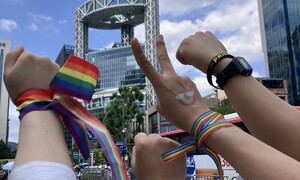 ‘오픈리 퀴어’였던 그, 드라마 보며 이성애자 연습한 속사정은