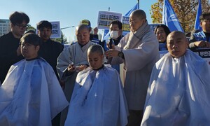 무안공항 참사 유족들 “국토부 셀프조사 중간보고회 열어선 안돼”