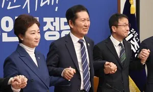 합당 무산된 민주-혁신, 일단 연대…‘지선 성적표’가 통합 변수 될 듯