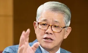 [단독] SK네트웍스, 최신원 명예회장 선임 뒤 ‘핵심 리스크’로 지목