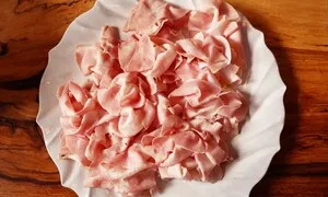 아버지가 개량한 K흑돼지…두 아들이 합작한 K소시지로