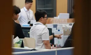 [포토] 중앙선관위 선거종합상황실 등 경찰 압수수색 현장